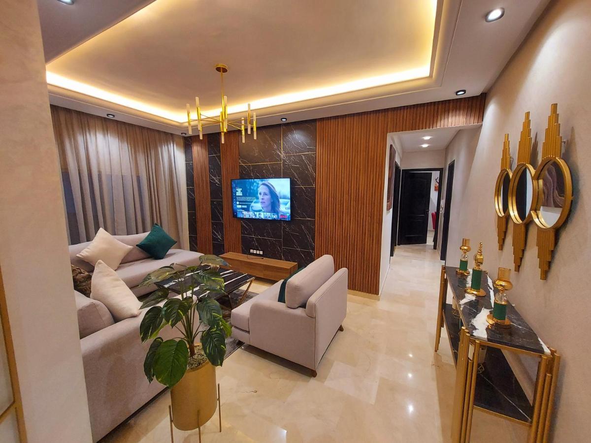 Modern Apartment Opposite The Hassan2 Mosque, Very Well Equipped And Stylish, 85 M2 With Gym And Direct Sea View With Underground Garage , Prohibits Unmarried Couples Of Arab Origin Casa Blanca Exterior foto