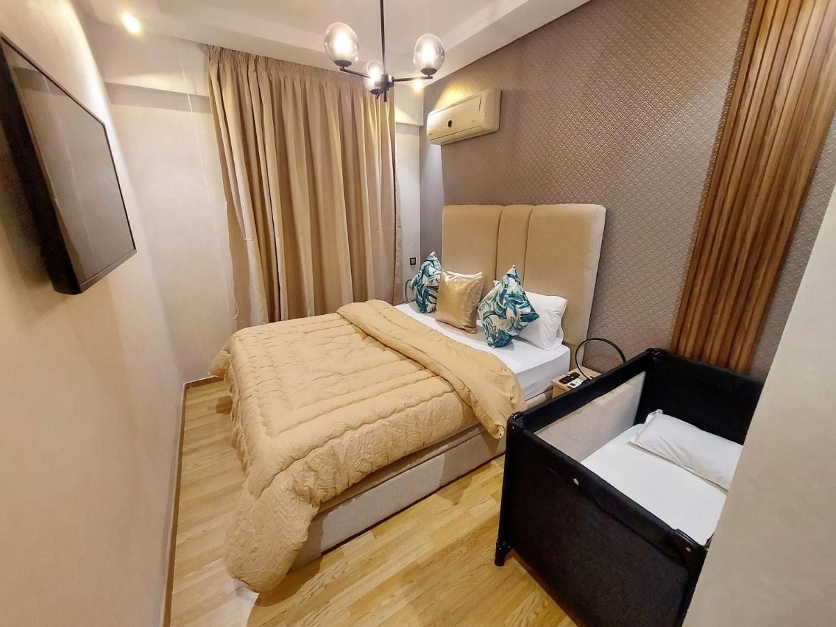 Modern Apartment Opposite The Hassan2 Mosque, Very Well Equipped And Stylish, 85 M2 With Gym And Direct Sea View With Underground Garage , Prohibits Unmarried Couples Of Arab Origin Casa Blanca Exterior foto