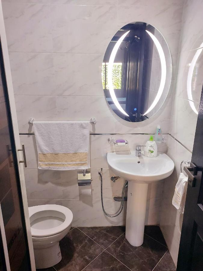 Modern Apartment Opposite The Hassan2 Mosque, Very Well Equipped And Stylish, 85 M2 With Gym And Direct Sea View With Underground Garage , Prohibits Unmarried Couples Of Arab Origin Casa Blanca Exterior foto