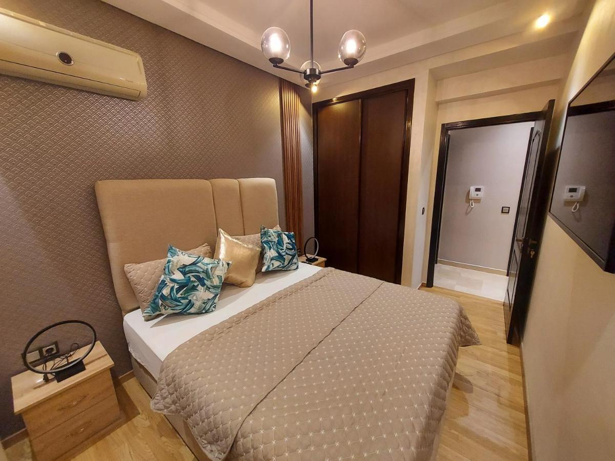 Modern Apartment Opposite The Hassan2 Mosque, Very Well Equipped And Stylish, 85 M2 With Gym And Direct Sea View With Underground Garage , Prohibits Unmarried Couples Of Arab Origin Casa Blanca Exterior foto