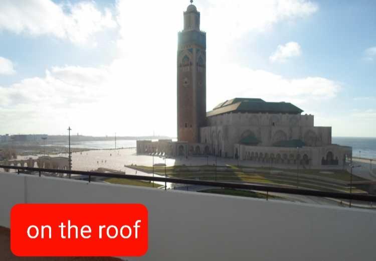 Modern Apartment Opposite The Hassan2 Mosque, Very Well Equipped And Stylish, 85 M2 With Gym And Direct Sea View With Underground Garage , Prohibits Unmarried Couples Of Arab Origin Casa Blanca Exterior foto